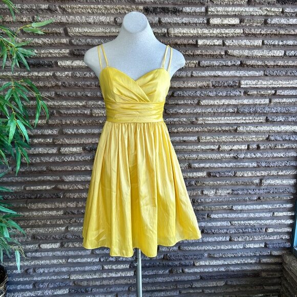 WTOO by Watters & Watters Yellow Satin Prom Bridesmaid Dress Size 2 - Picture 12 of 12